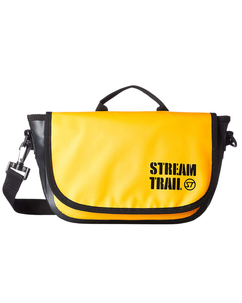 Clam Shoulder Bag